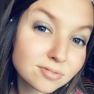 Meet your Posher, Virginia